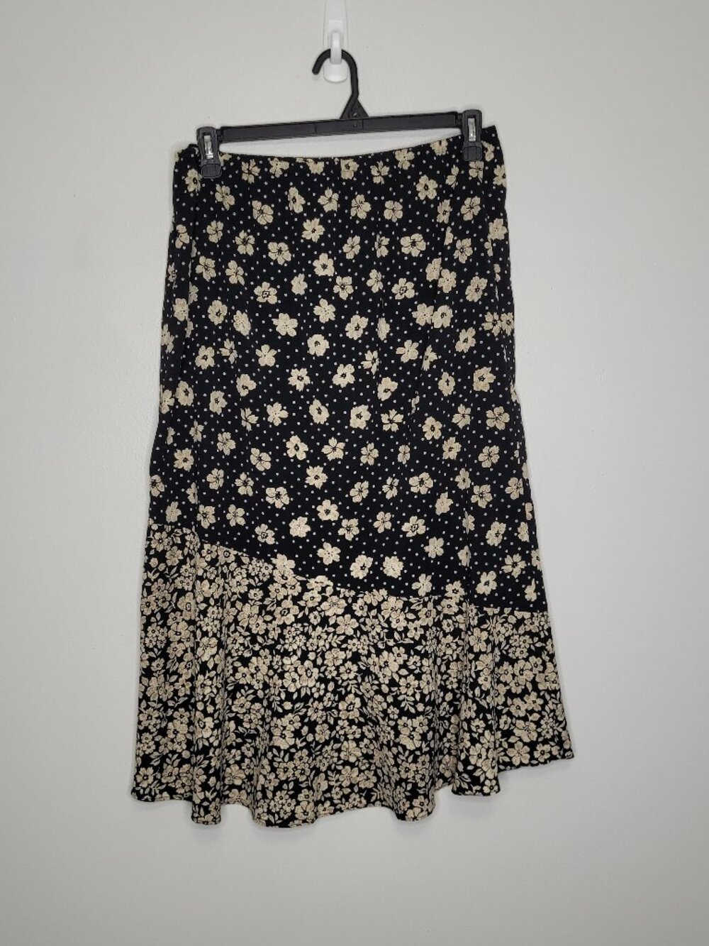 Black tan flower mixed print midi maxi grunge cottage pull on skirt size 16